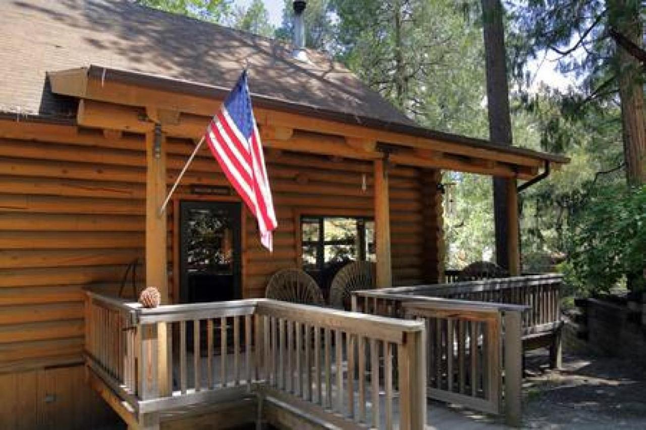 Eagles Nest - Natural Log With Holiday home Idyllwild