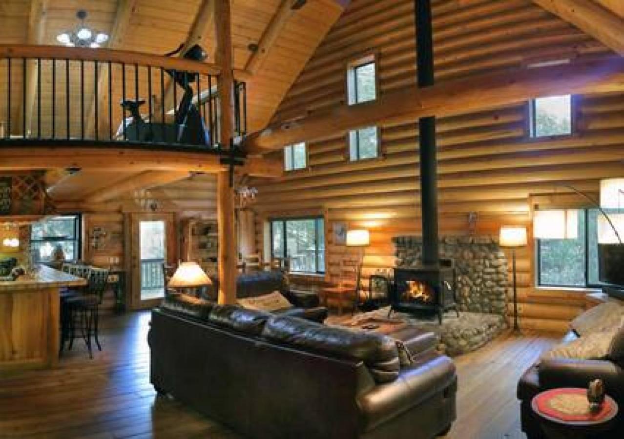 Eagles Nest - Natural Log With
